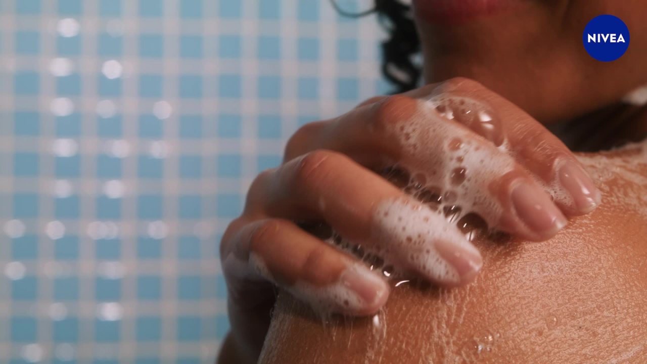 thumbnail video image 2 of NIVEA Refreshing Body Wash for Women, White Peach and Jasmine, Nourishing Serum, 20 fl oz, 2 of 14