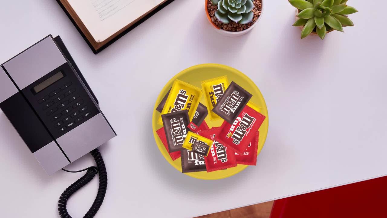 thumbnail video image 2 of M&M's Milk Chocolate Candy Fun Size Variety Pack, Party Size - 19.41 oz Bulk Bag, 2 of 13