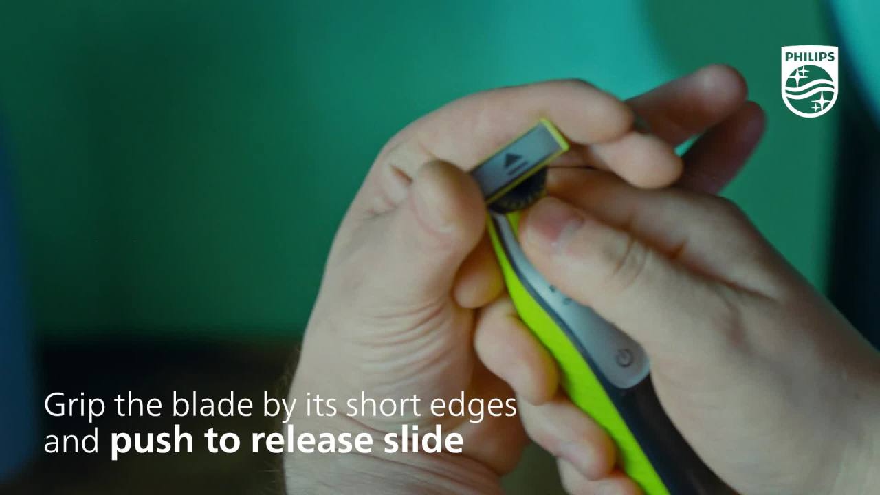 thumbnail video image 2 of Philips Norelco Oneblade Replacement Blade 2 Pack, 2 of 10