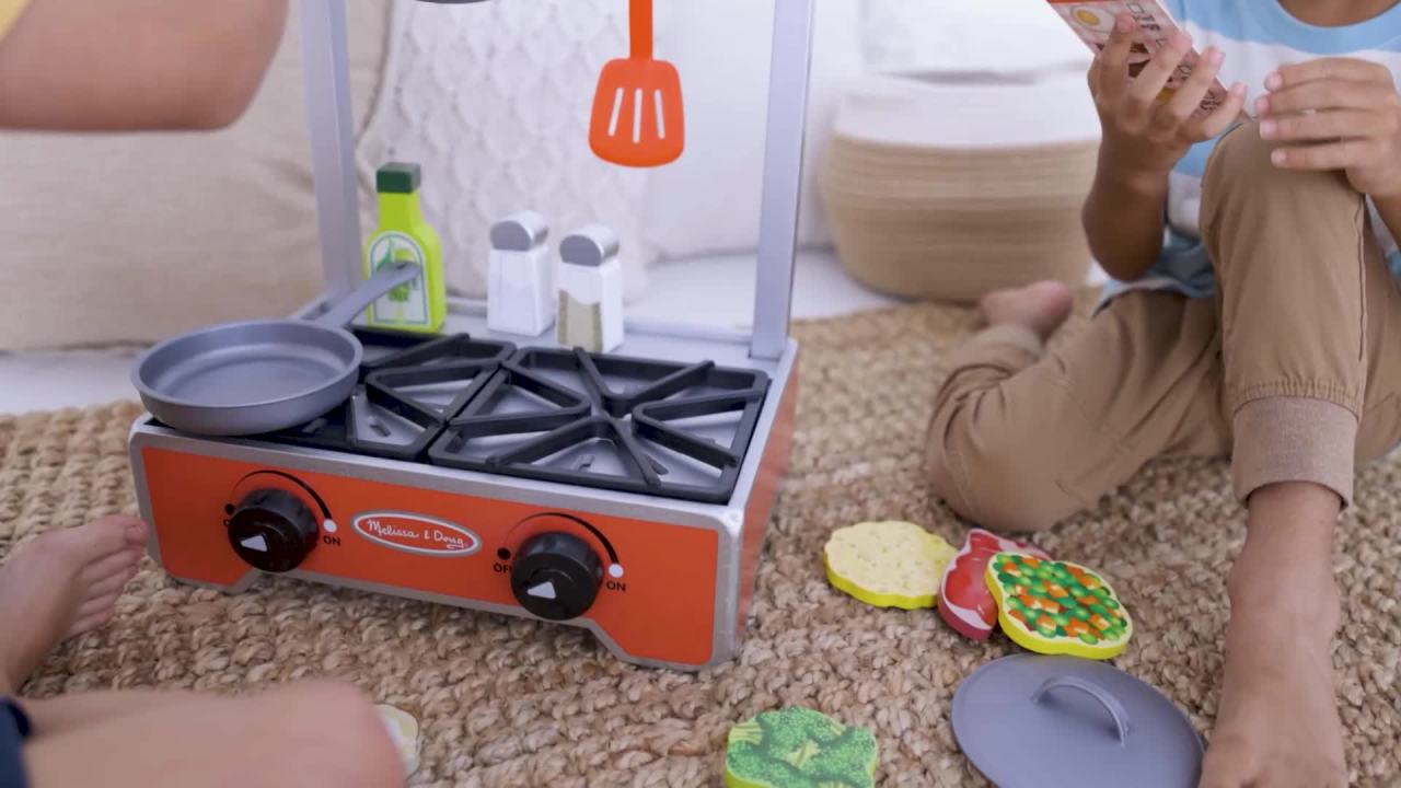 thumbnail video image 2 of Melissa & Doug 19-Piece Deluxe Wooden Cooktop Set With Wooden Play Food, Durable Pot and Pan, 2 of 10