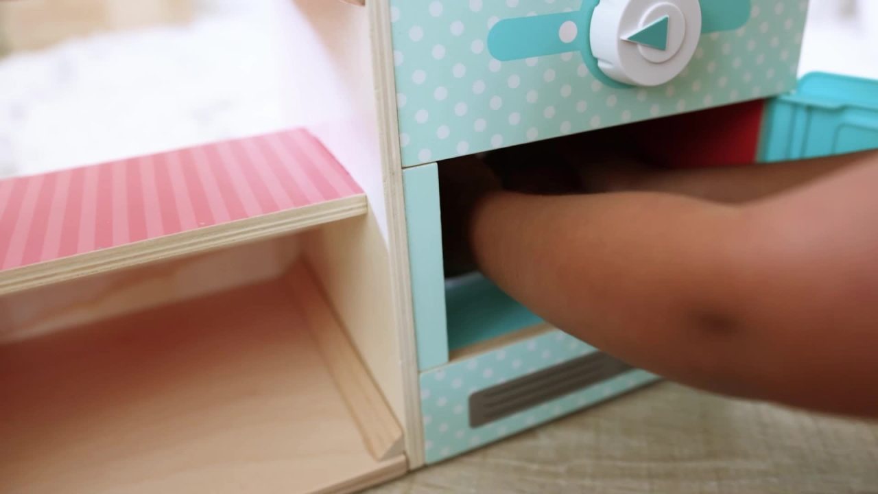 thumbnail video image 2 of Melissa & Doug Wooden La Patisserie Bakery (39 Pieces) - FSC Certified, 2 of 11