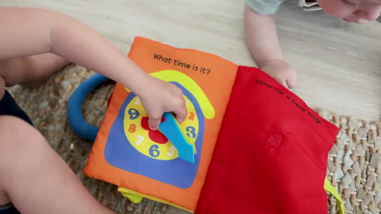 thumbnail video image 2 of Melissa & Doug Kâ€™s Kids My First Activity Book 8-Page Soft Book for Babies and Toddlers, 2 of 10