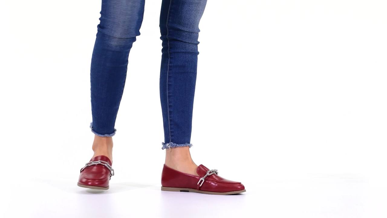 thumbnail video image 2 of Journee Womens Madison Slip On Round Toe Loafer Flats, 2 of 10