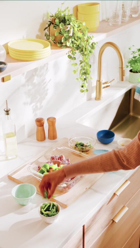 Rumba Meats® Beef Oxtail (Rabo De Res), Fresh, 1.78-2.78 lbs.