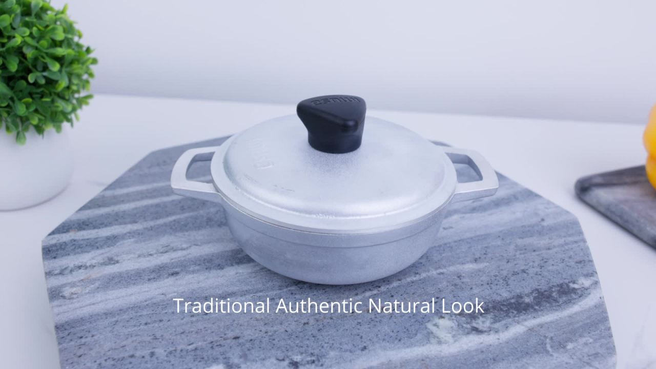 thumbnail video image 3 of IMUSA  0.5qt Cast Aluminum Caldero - 14cm, 3 of 10