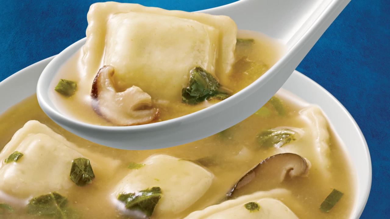 thumbnail video image 2 of La Choy Sliced Water Chestnuts, 8 Ounce, 2 of 6