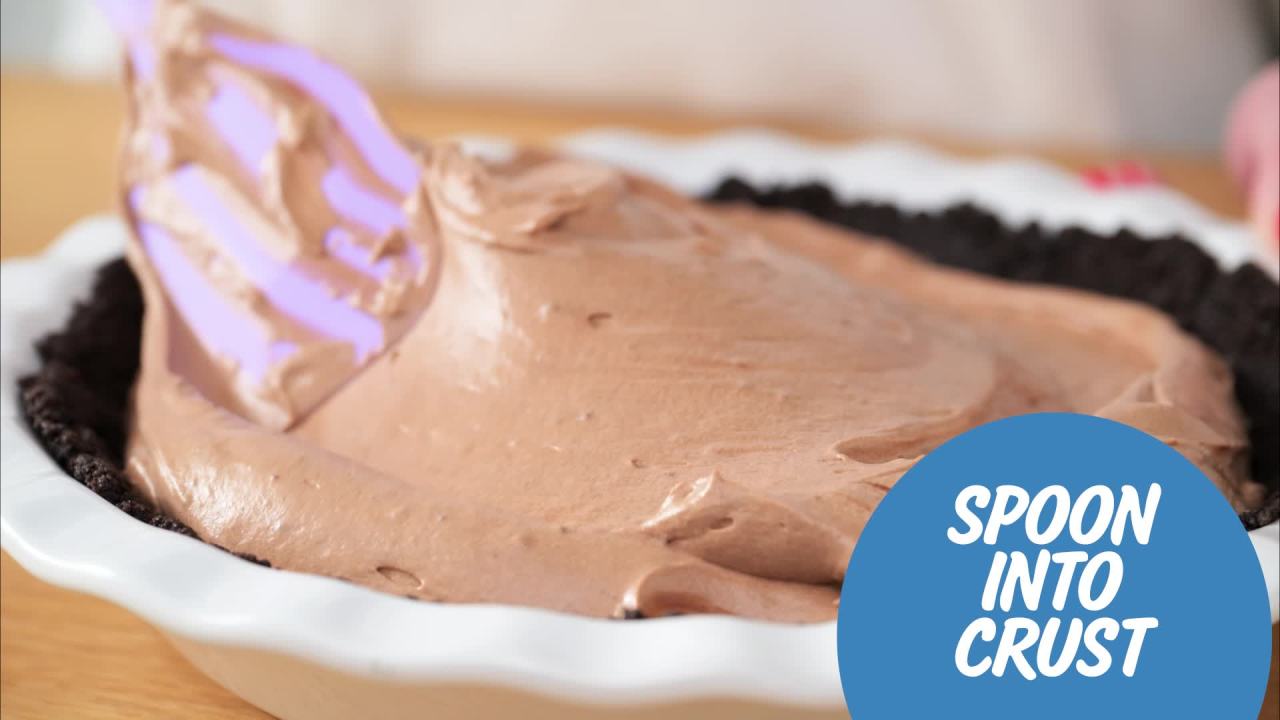 thumbnail video image 2 of Cool Whip Extra Creamy Whipped Cream Topping, 8 oz Tub, 2 of 16