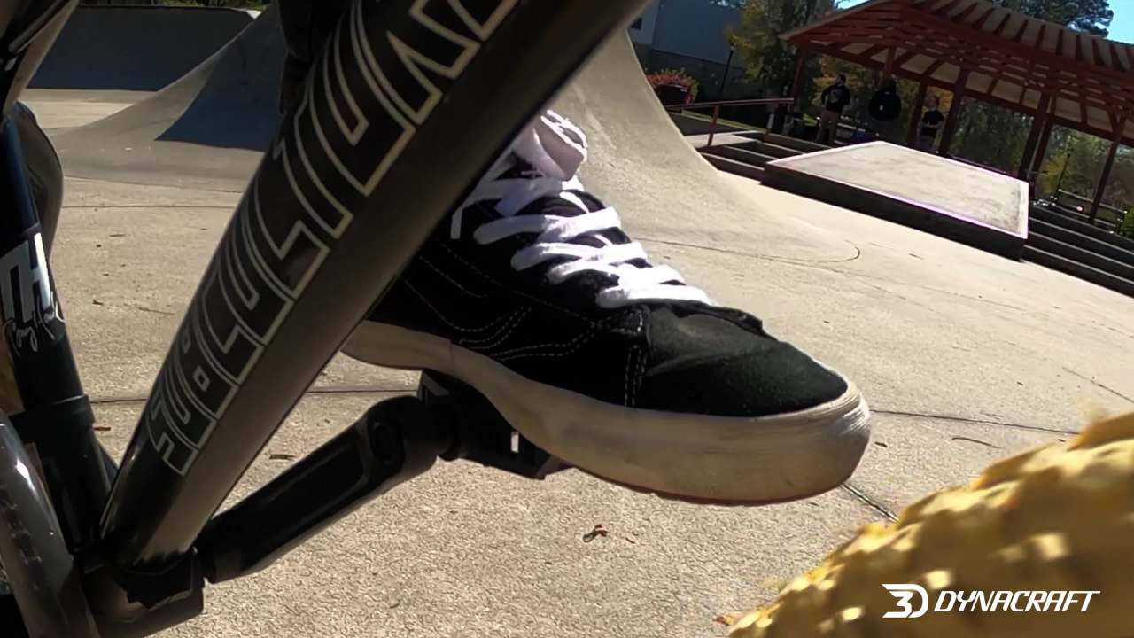 thumbnail video image 2 of 24" Dynacraft Tony Hawk Mens BMX Bike, Teens Age 13-17 Years, 2 of 13