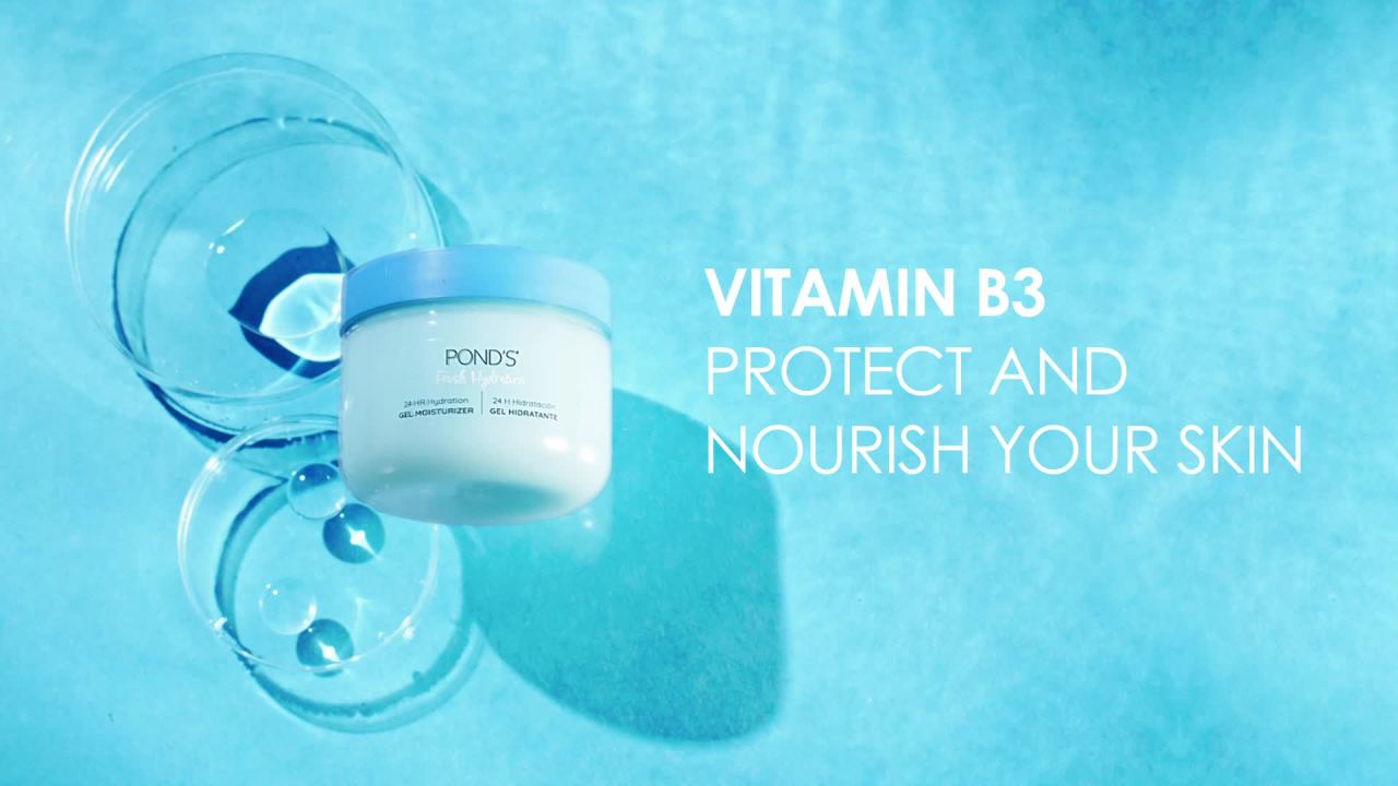 thumbnail video image 3 of POND’S Fresh Hydration Gel Moisturizer, Hyaluronic Acid, Oil-Free Face Moisturizer – 3.4oz, 3 of 10