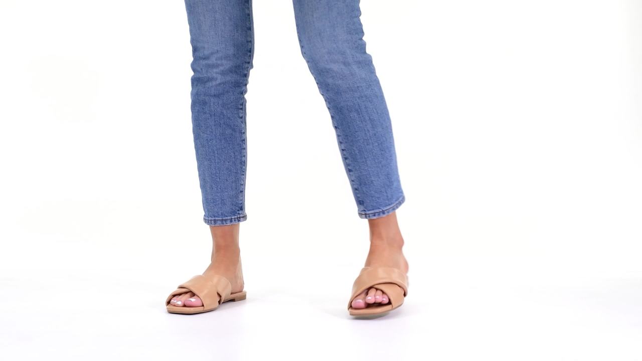 thumbnail video image 2 of Journee Womens Carlotta Slide Flat Sandals, 2 of 10