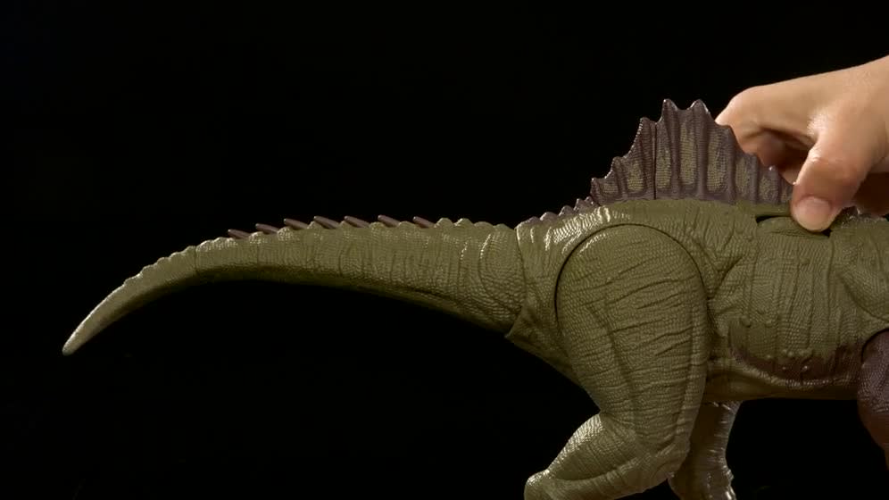 thumbnail video image 2 of Jurassic World Chaos Theory Battle Roarin’ Becklespinax Dinosaur Action Figure Toy, Rampage Strike, 2 of 7