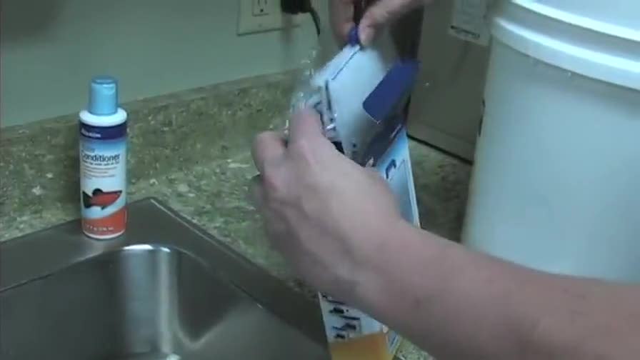 thumbnail video image 2 of Aqueon Replacement Filter Cartridges Extra Small - 3 pack, 2 of 11