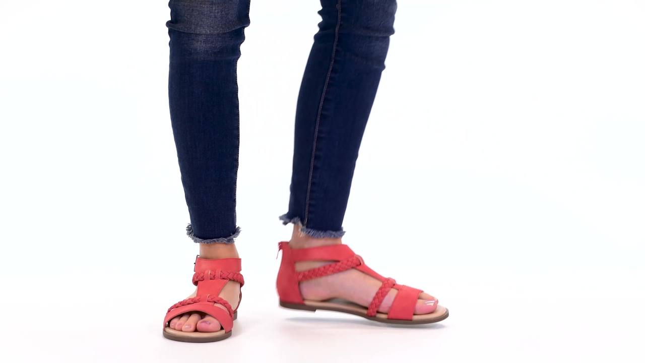 thumbnail video image 2 of Journee Womens Florence Gladiator Flat Sandals, 2 of 10