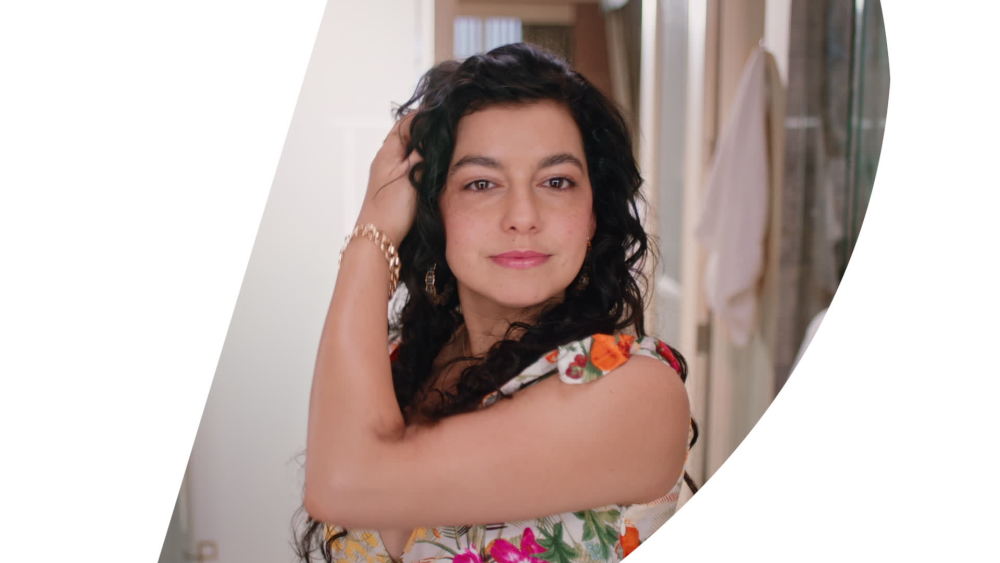thumbnail video image 3 of Batiste Tropical Dry Shampoo, Absorbs Oil & Grease, Tropical Fragrance, 3.81 oz, 3 of 14