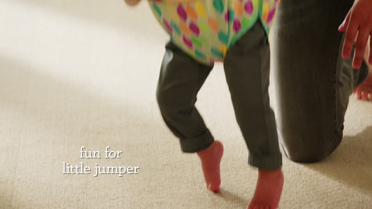 thumbnail video image 2 of Infantino 2-in-1 Music & Lights Doorway Jumper, Fox Motion-Activated Toy, Unisex 4M+, Multicolor, 2 of 11
