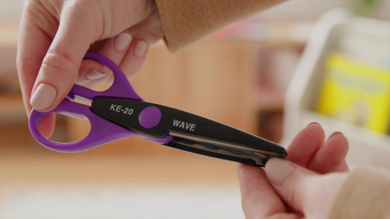 thumbnail video image 2 of ECR4Kids Kraft Edgers with Rotating Hardwood Rack, Assorted, 18-Piece, 2 of 10