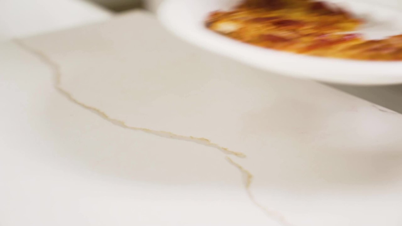 thumbnail video image 2 of Hefty ECOSAVE Compostable Paper Plates, 8 3/4 inch, 22 Count, 2 of 5