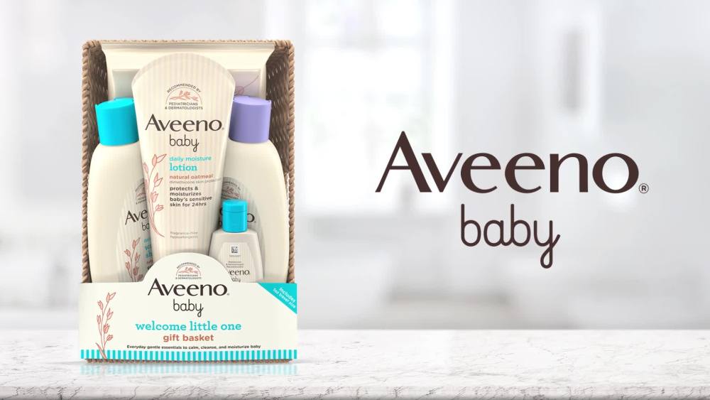 Aveeno Baby Welcome Little One Sensitive Skin Gift Set with Baby Wash, Shampoo, Wipes and Lotion, 5 full size items - image 2 of 11