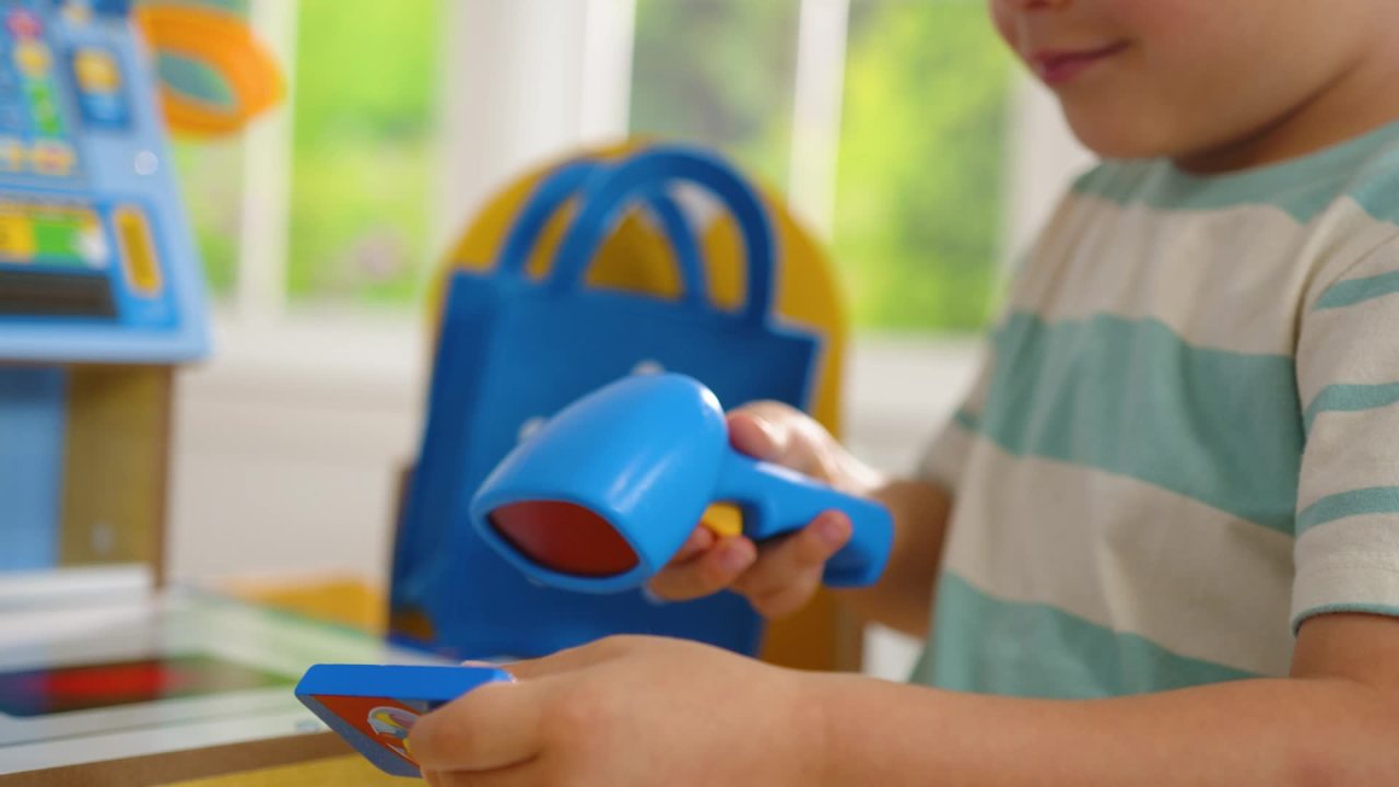 thumbnail video image 2 of KidKraft Wooden Grocery Store Self-Checkout Center with 30 Accessories, 2 of 11