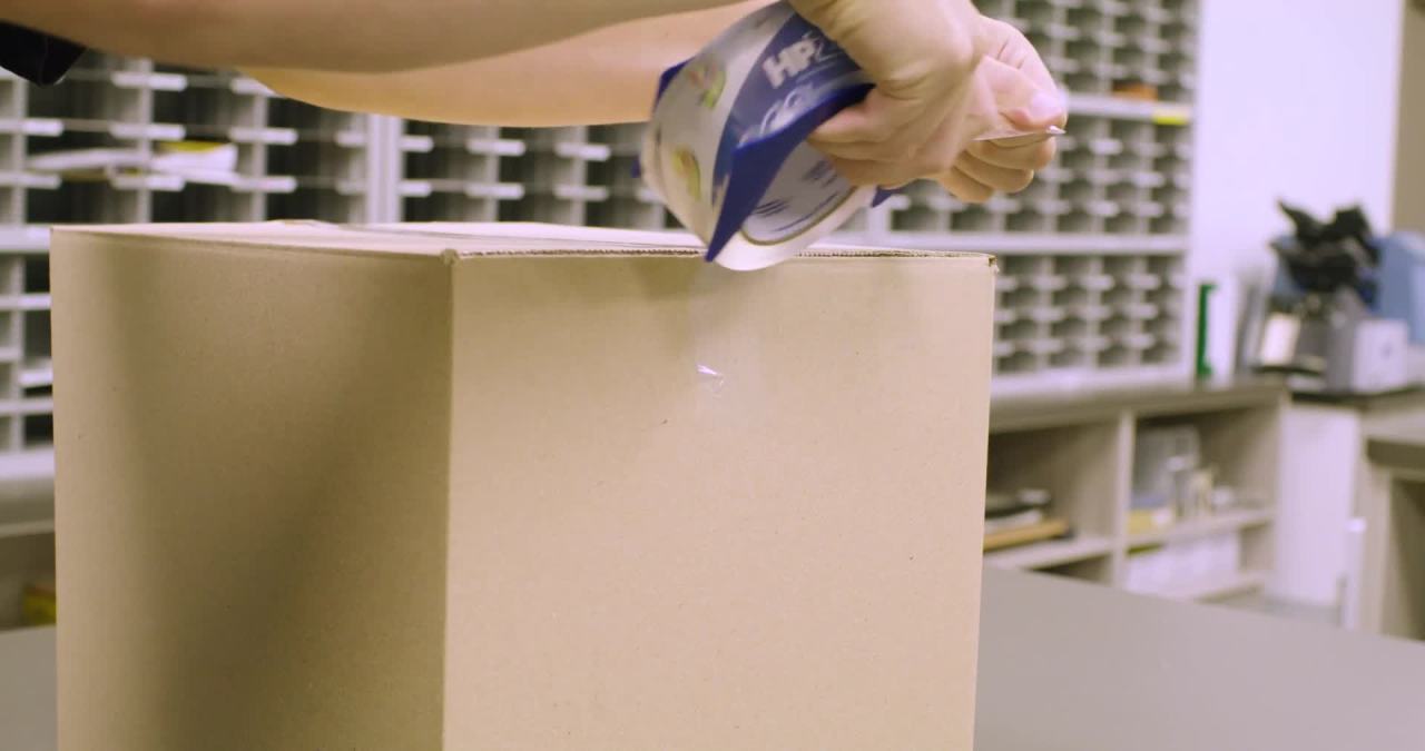 thumbnail video image 2 of Duck Brand HP 260 Clear Acrylic Packing Tape, 1.88 in. x 60 yards, 8 Rolls, 480 Yards Total, 2 of 11