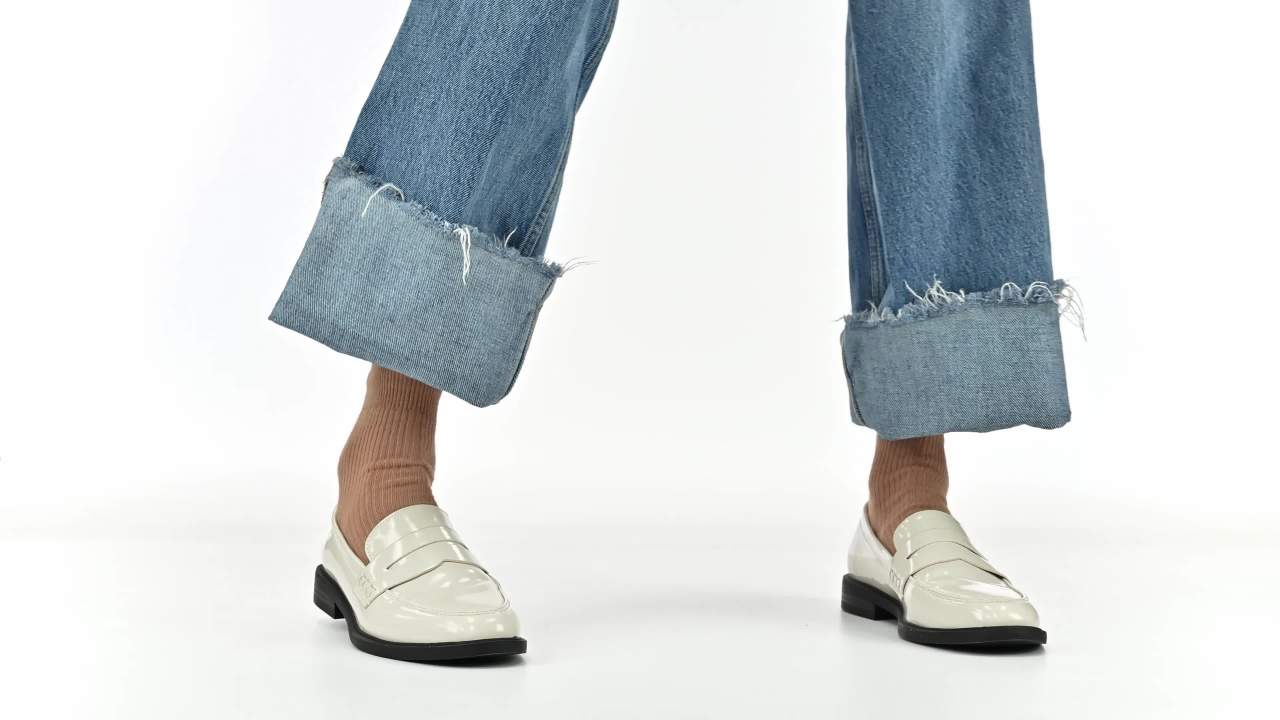 thumbnail video image 2 of Journee Womens Raichel Slip On Loafer, 2 of 10