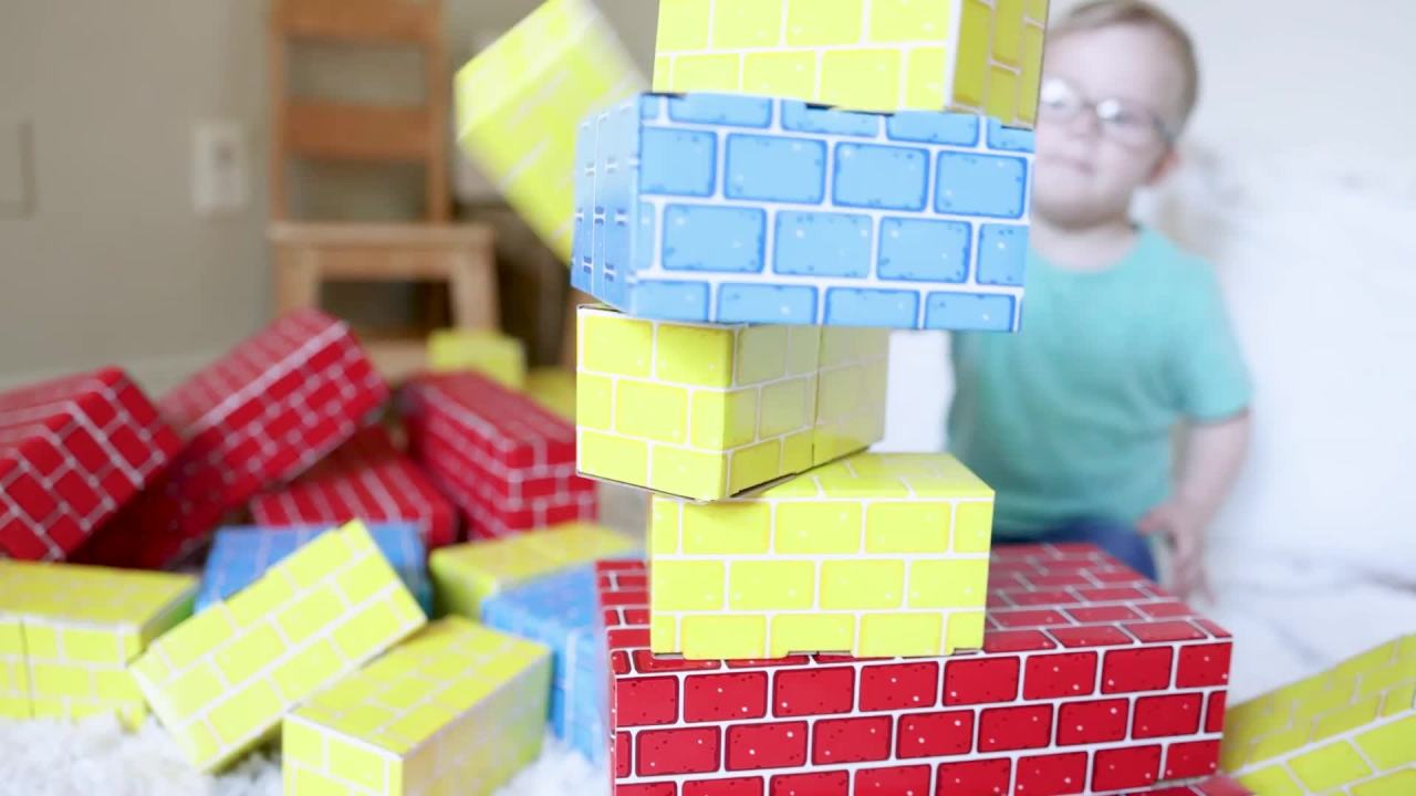 thumbnail video image 2 of Melissa & Doug Jumbo Extra-Thick Cardboard Building Blocks - 40 Blocks in 3 Sizes - FSC Certified, 2 of 10