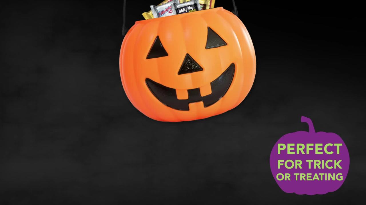 thumbnail video image 2 of Mars Mixed Snickers, Twix, Milky Way & 3 Musketeers Chocolate Halloween Candy - 125 Ct, 2 of 17