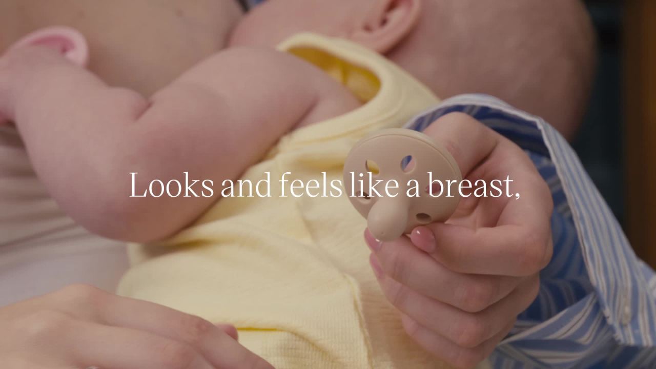 thumbnail video image 2 of Tommee Tippee Breast-like Pacifier, 0-6m, 4 Count, Lightweight, One-piece Silicone Design, 2 of 8