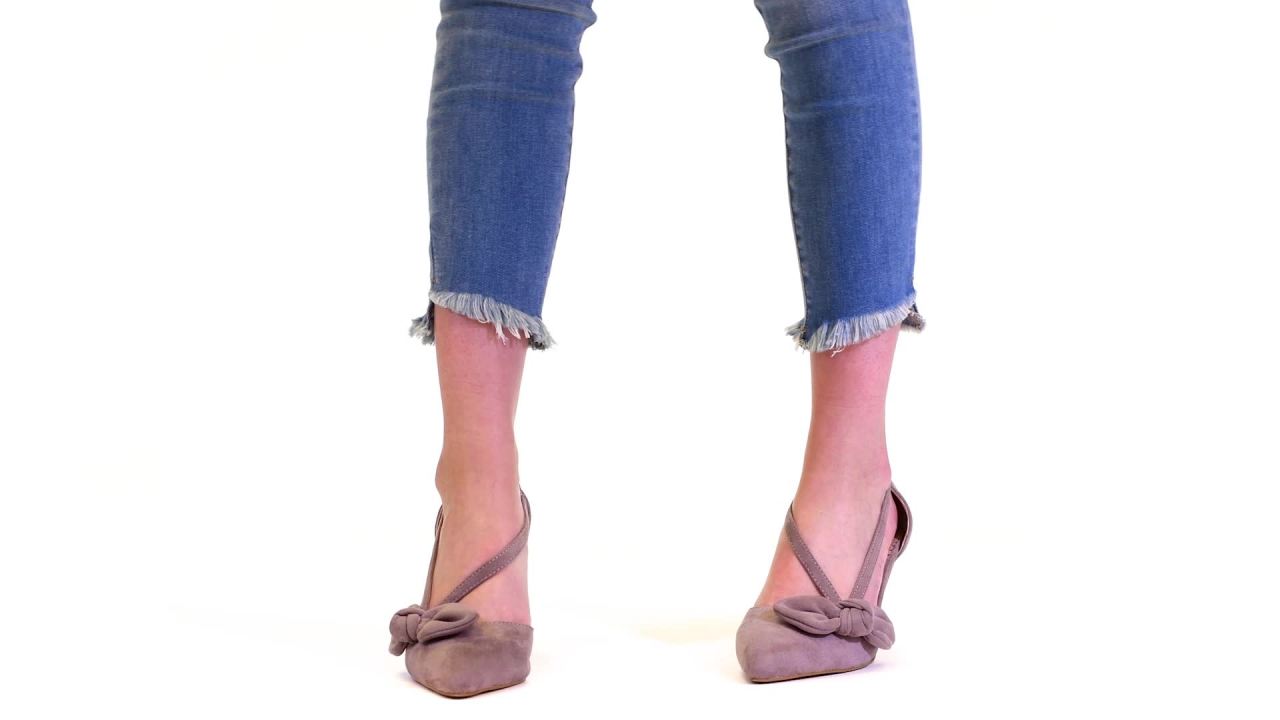 thumbnail video image 2 of Brinley Co. Womens Bow Pump, 2 of 9