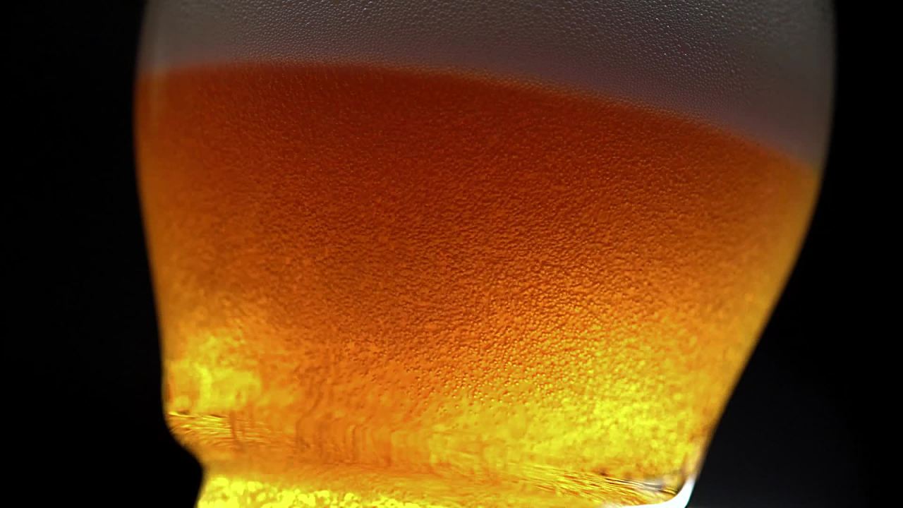 thumbnail video image 2 of Oskar Blues Brewery Dale's Pale Ale Craft Beer, 12 fl oz 6 Pack Cans, 6.5 % ABV, 2 of 13