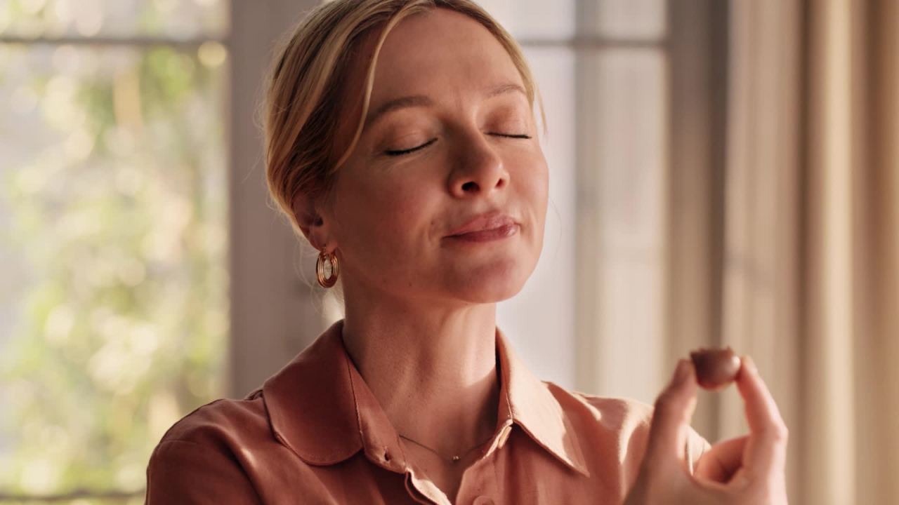 thumbnail video image 2 of Lindt Lindor Milk Chocolate Truffle Candy Bar, 1.3 oz., 2 of 10