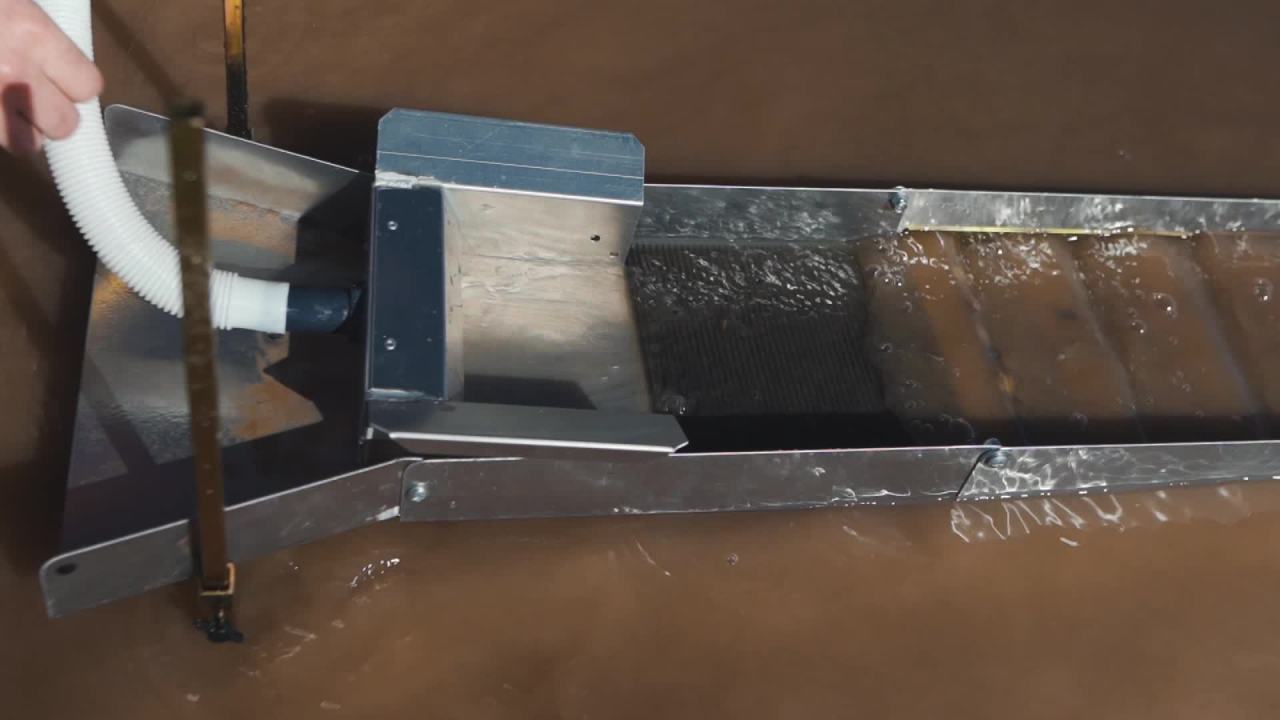 thumbnail video image 2 of Stansport Aluminum Sluice Boxes 24" Length, 2 of 6