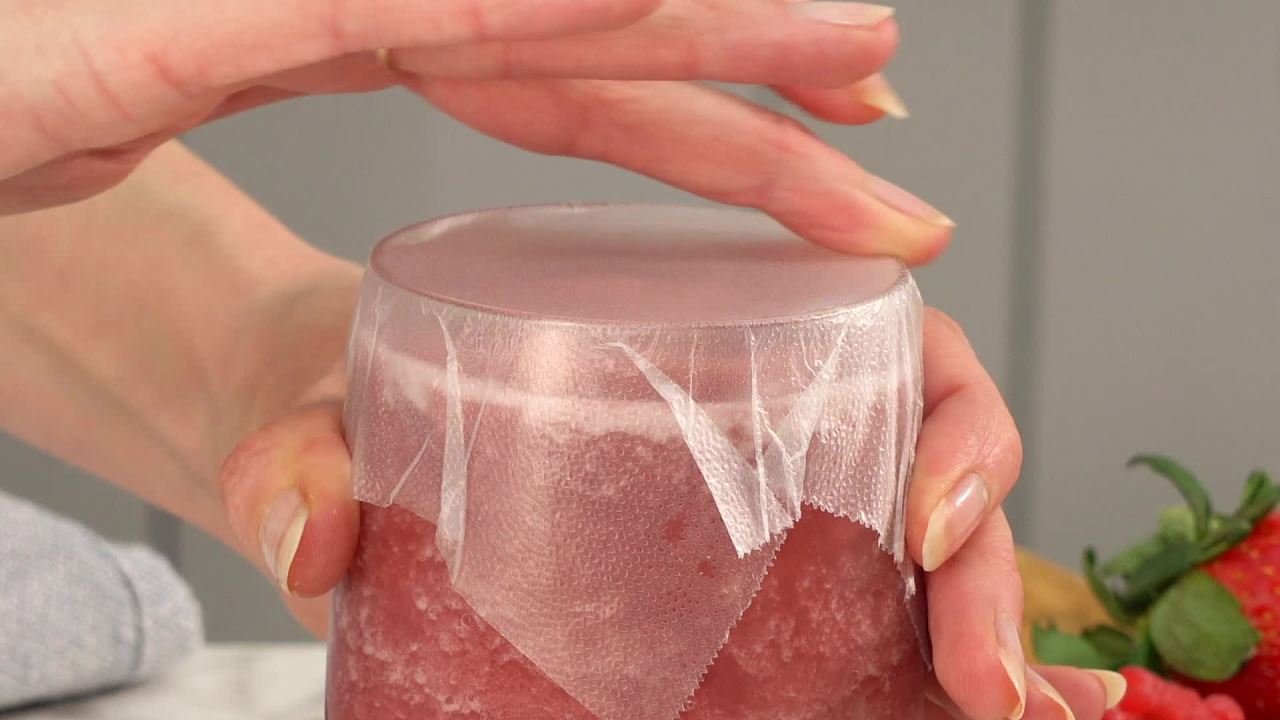 thumbnail video image 2 of Glad Cling N Seal Plastic Food Wrap, 300 Square Foot Roll, 2 of 9