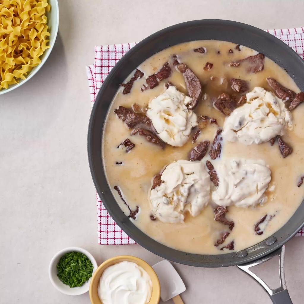 thumbnail video image 2 of Campbell's Condensed Cream of Mushroom Soup, 10.5 Ounce Cans  (Pack of 10), 2 of 15