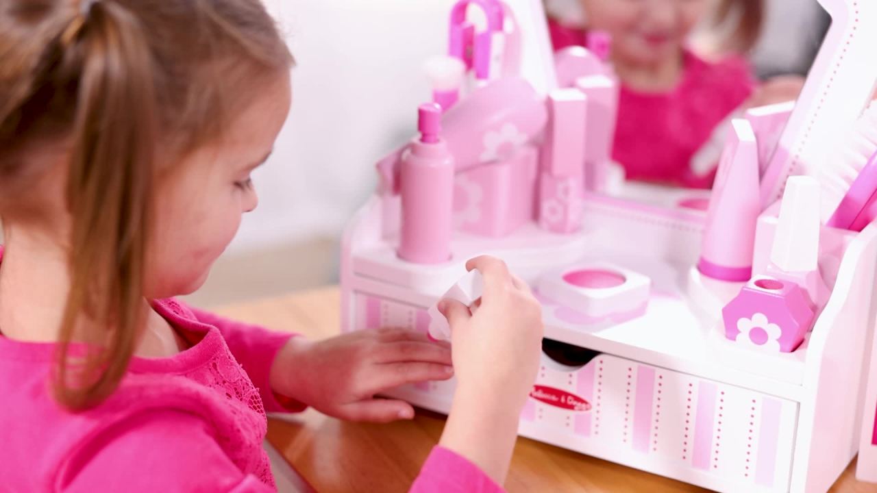 thumbnail video image 2 of Melissa & Doug Wooden Beauty Salon Play Set with Vanity, 18 Pieces, Toddler Toy Ages 3+, 2 of 10