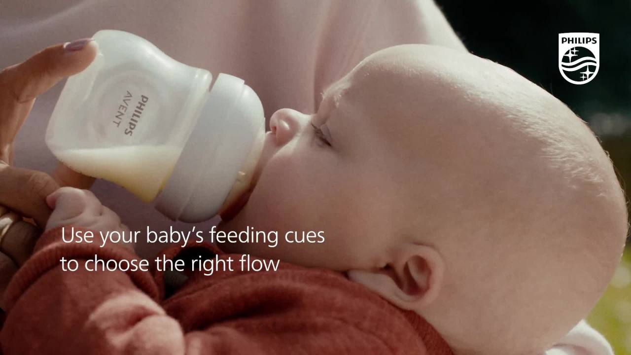 thumbnail video image 2 of (2 pack) Philips Avent Natural Response Nipples, Extra Fast Flow (Flow 5), 2-Pack, SCY965/02, 2 of 13