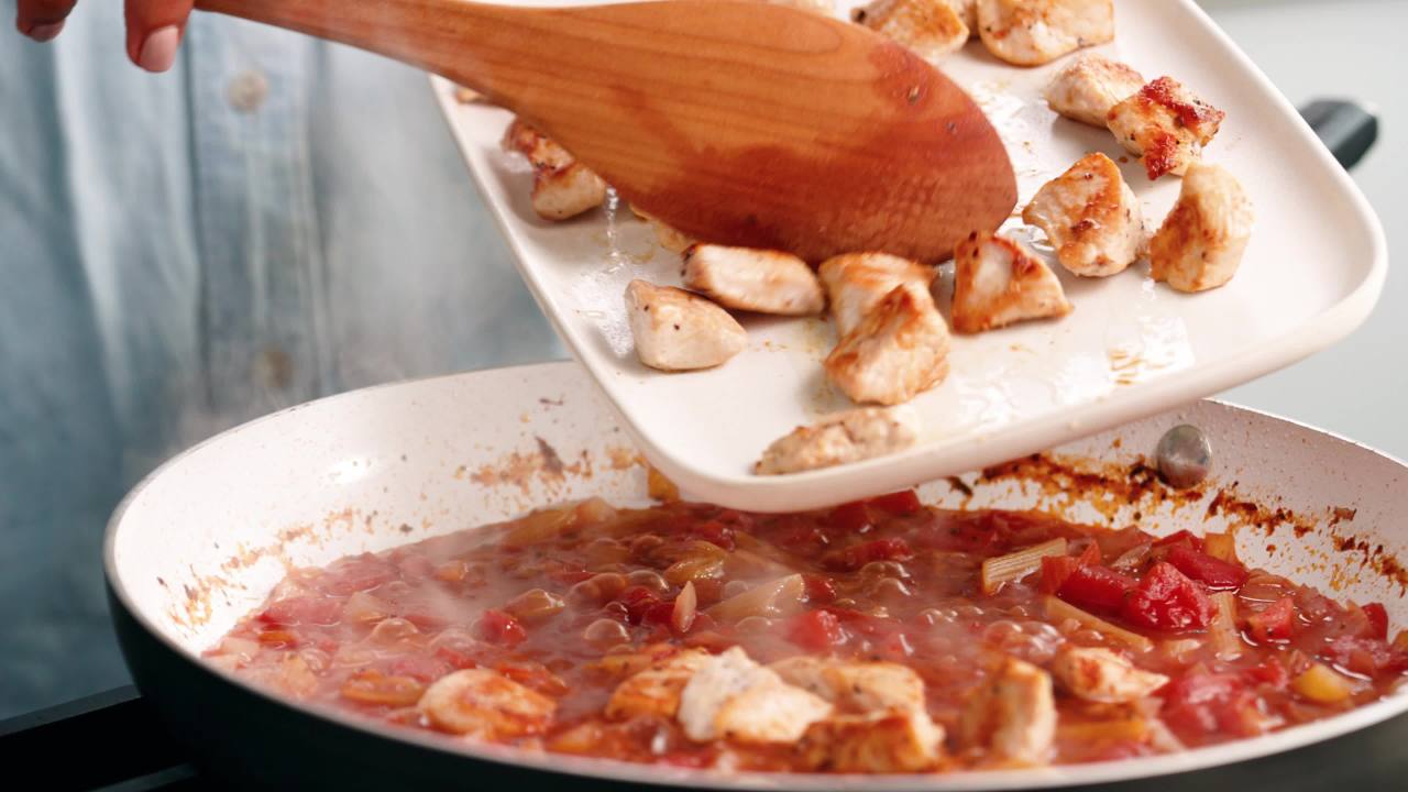 thumbnail video image 2 of Swanson Chicken Broth, 49.5 oz Can, 2 of 16