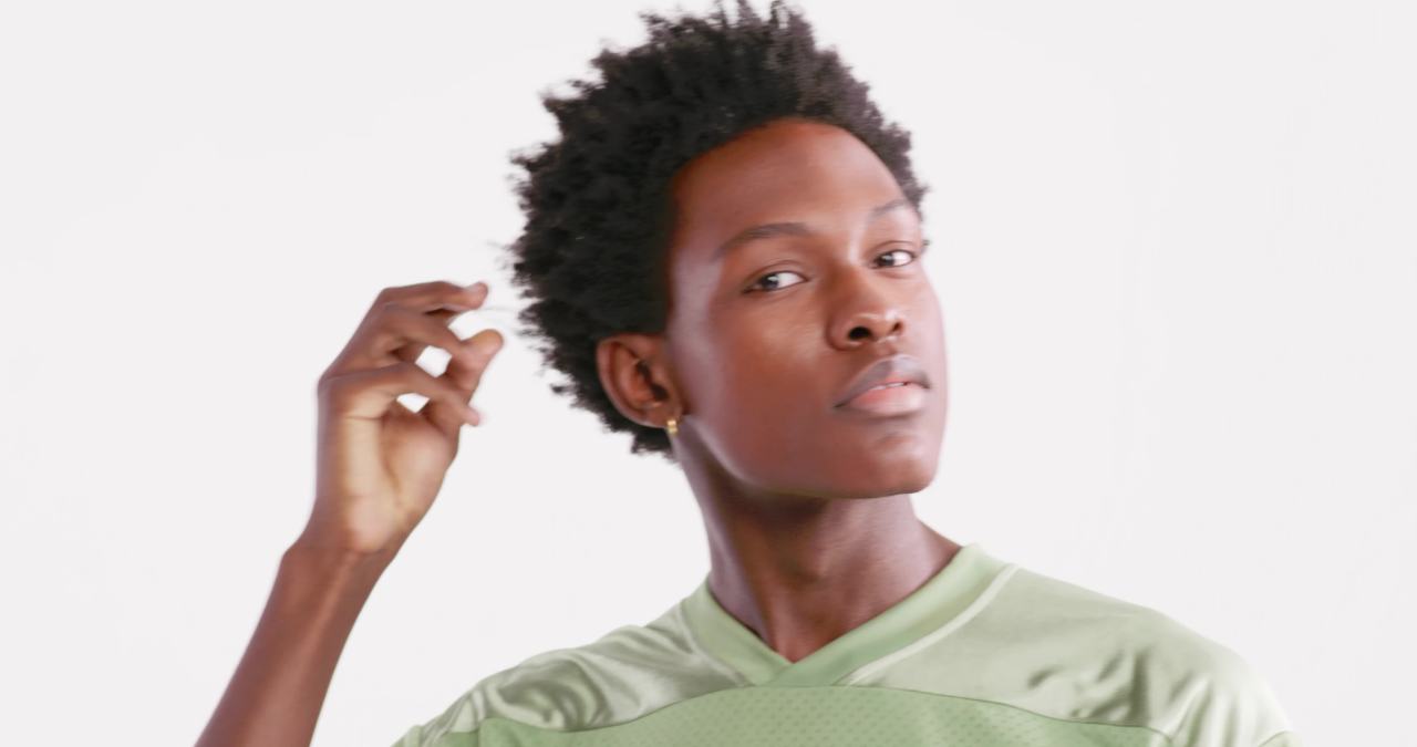 thumbnail video image 2 of KISS COLORS & CARE 3-in-1 Edge Styler Hair Brush, Boar Bristle, Rat Tail Comb, 2 of 13