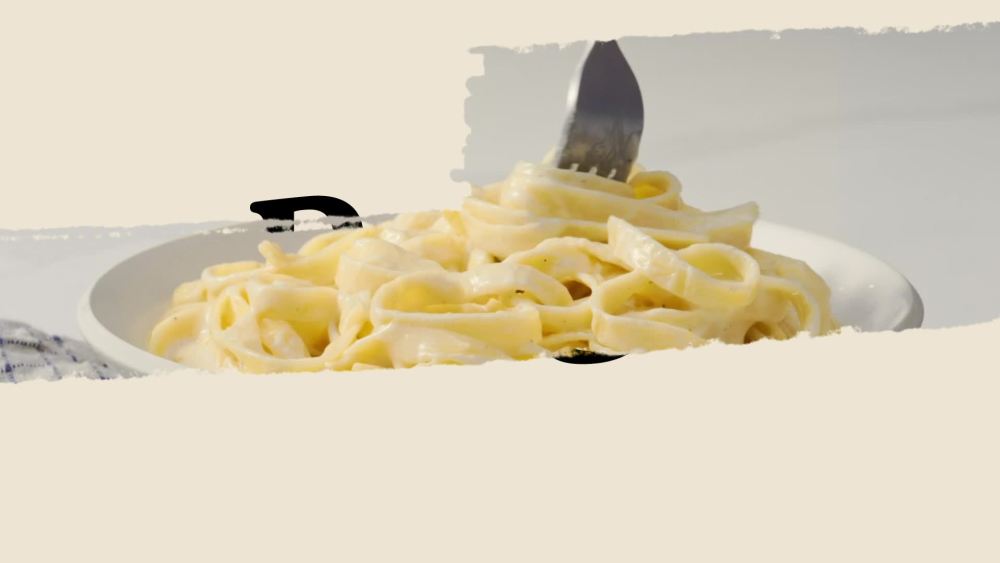Prego Artisan Four Cheese Alfredo Pasta Sauce, 14.5 oz Jar - image 2 of 12