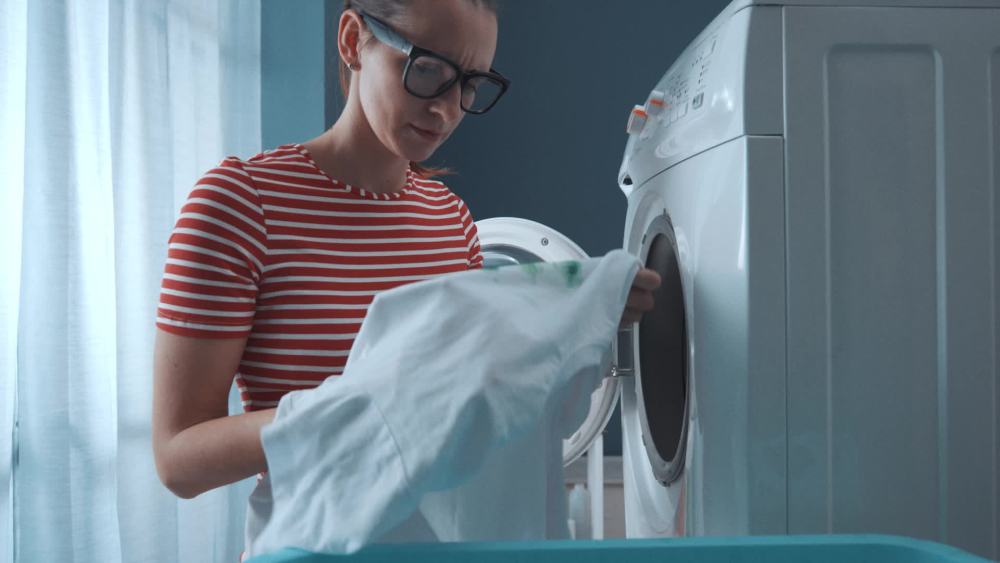 thumbnail video image 2 of OxiClean Triple Action White Revive Laundry Whitener and Stain Remover Powder, 6.5
lbs, 2 of 13