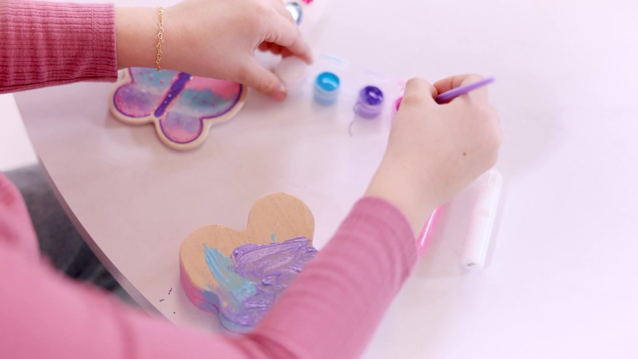 thumbnail video image 2 of Melissa & Doug Created by Me! Butterfly Box Wooden Craft Kit, 2 of 10