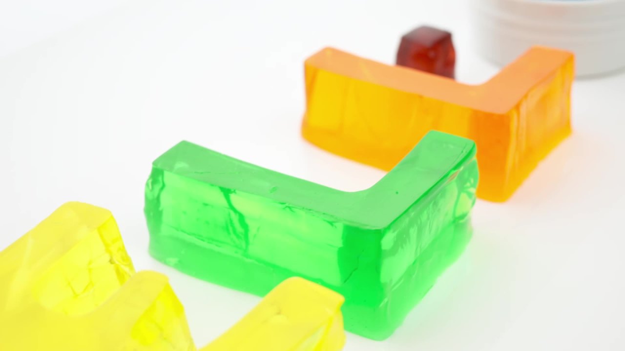 thumbnail video image 2 of Jell-O Berry Blue Artificially Flavored Gelatin Dessert Mix, 3 oz Box, 2 of 15