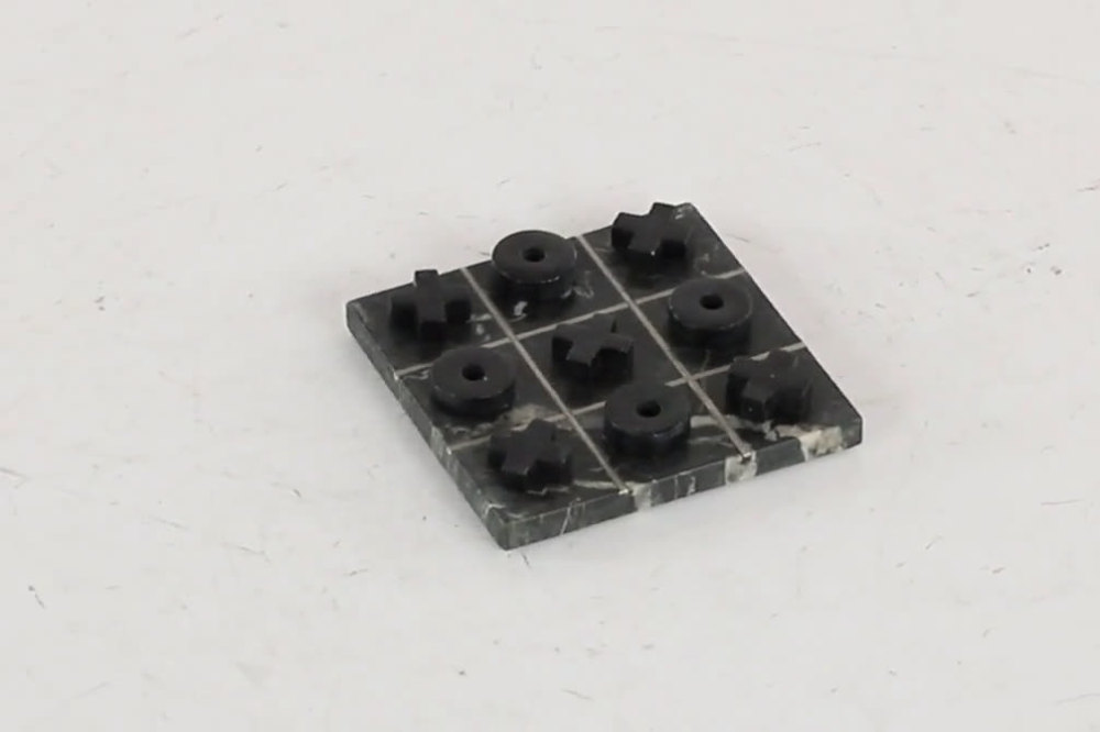 DecMode 6" x 1" Black Marble Tic Tac Toe Game Set with Silver Inlay, 1