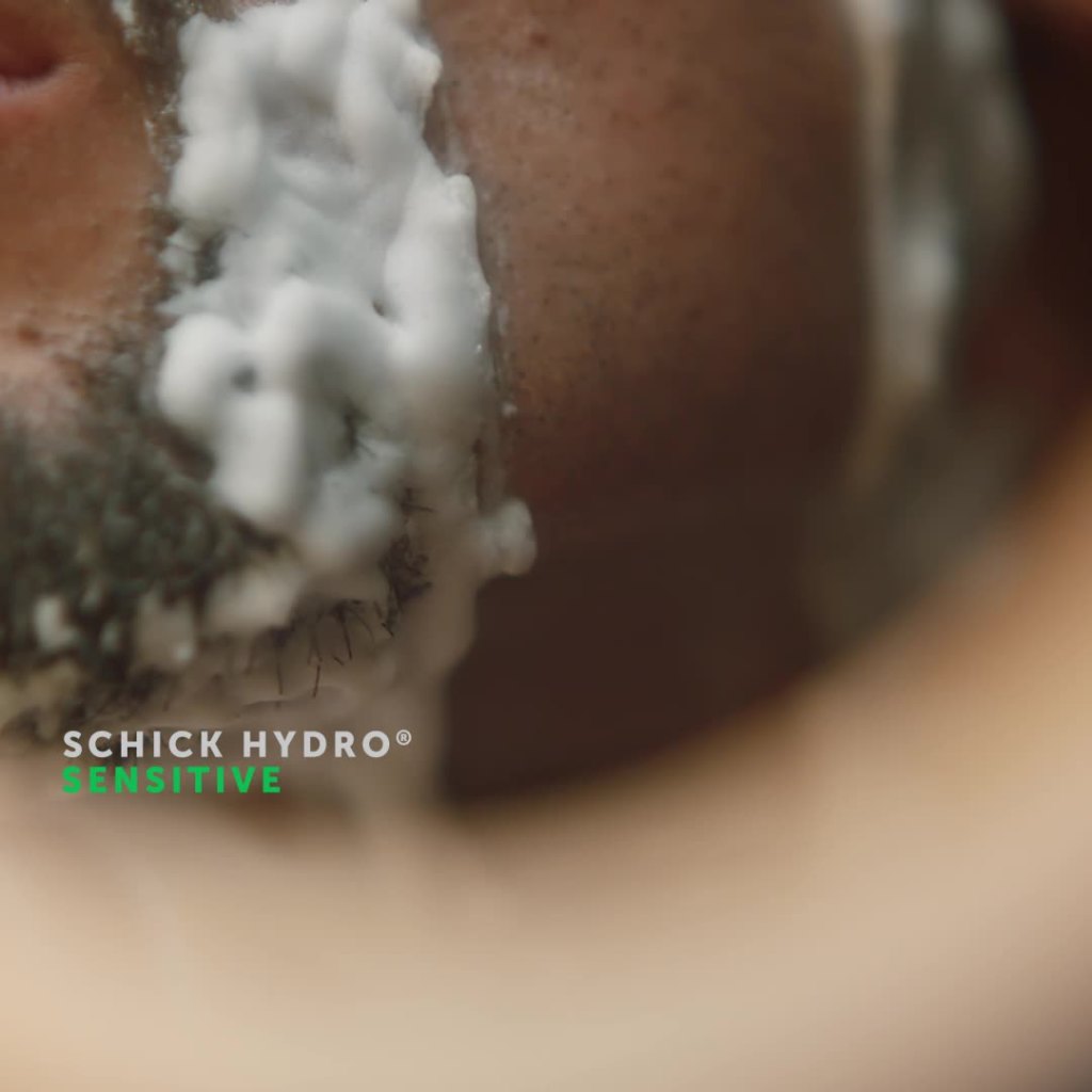 thumbnail video image 2 of Schick Hydro Groomer, Beard Trimmer and Body Hair Trimmer for Men, 2 of 9