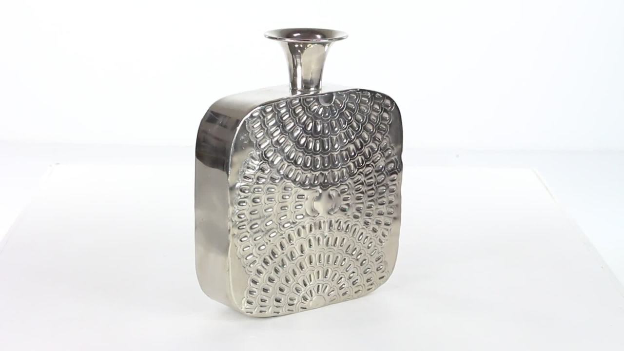 thumbnail video image 2 of Trendy Aluminium Flower Vase, 2 of 6