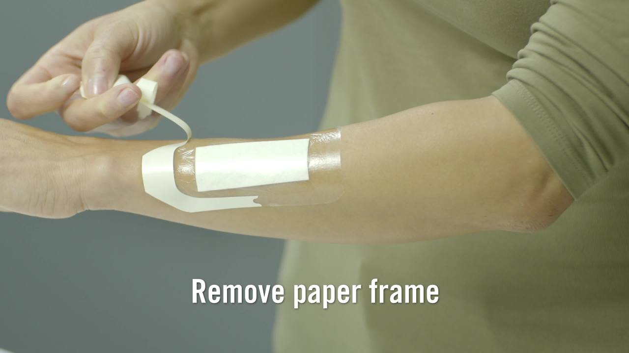 thumbnail video image 2 of Nexcare Tegaderm + Pad Waterproof Transparent Dressing, 2 3/8" x 4", 5 Count, 2 of 13