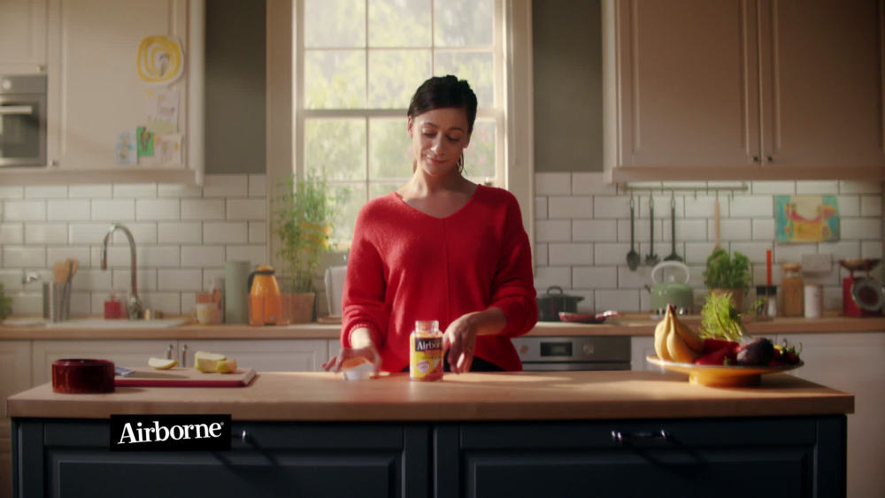 Airborne SimplyC Zesty Orange Gummies, 44 count 250mg of Vitamin C