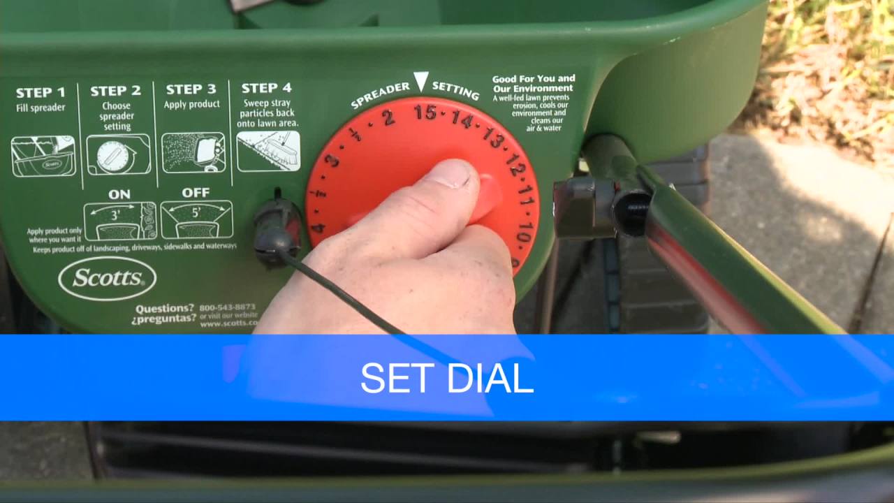 thumbnail video image 2 of Scotts Turf Builder Halts Crabgrass Preventer with Lawn Food, 40.05 lb., 2 of 13