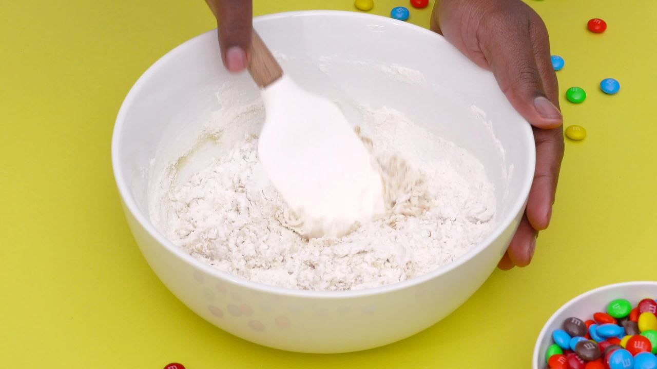 thumbnail video image 2 of M&M's Milk Chocolate Candy Family Size - 19.2 oz Bag, 2 of 11