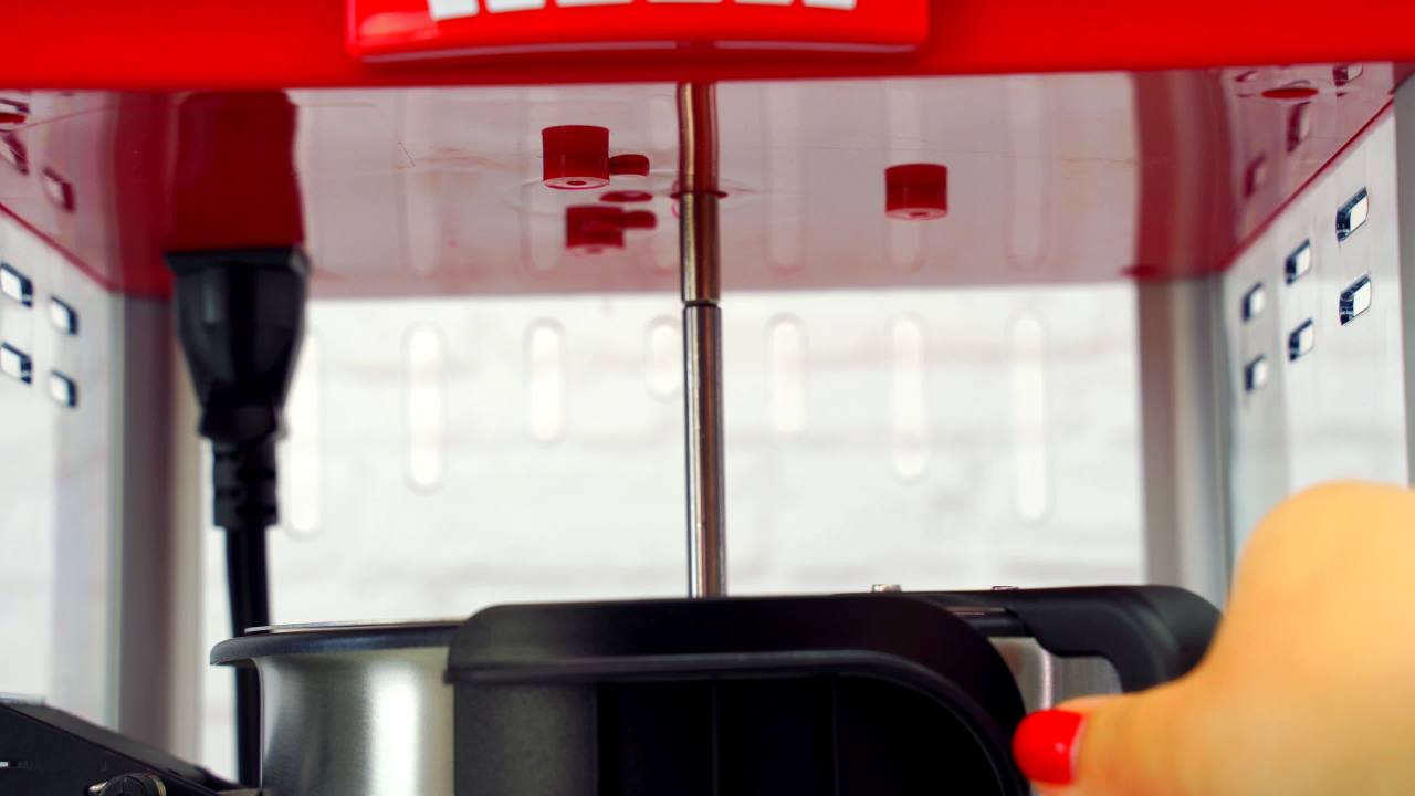 thumbnail video image 2 of West Bend Hot Oil Theater Style Popcorn Popper Machine, offers Nonstick Kettle Fast & Durable, 82515, 2 of 10